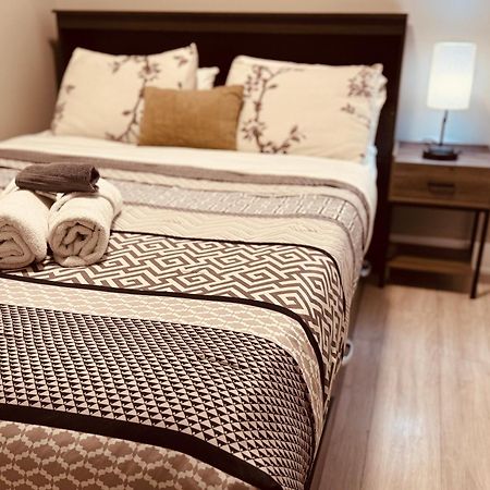 Niagara Getaway Across Fallsview Екстер'єр фото